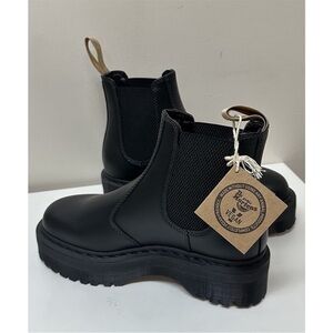 Dr Martens Vegan Quad 2976 Chelsea
Platform Black Boots Men 8 Women 9 EU 41 NEW